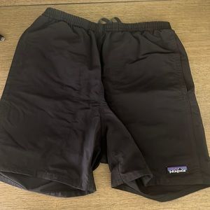 Men’s size XS Patagonia Baggies 5”